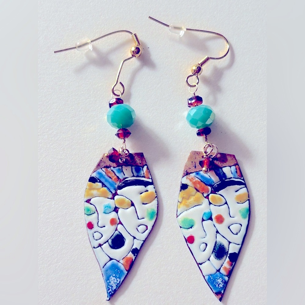 NWOT earrings Artisan Copper Enamel “Karaoke Night” BFFs pierced, Garnets 2.75”